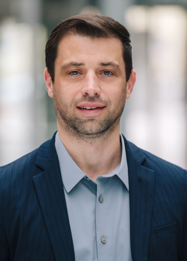 Dr. Andreas Schneider